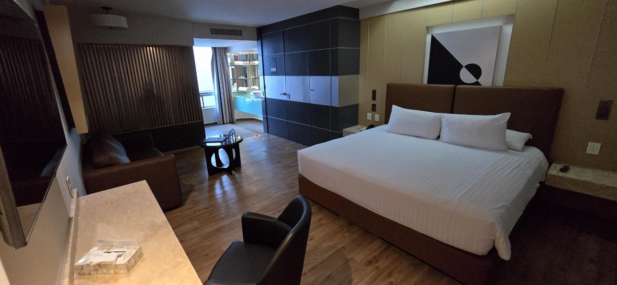 Ramada By Wyndham Mexico City Santa Fe 外观 照片